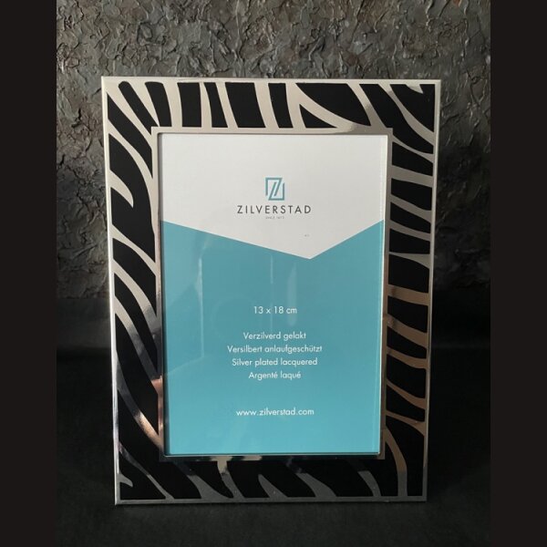 EXCLUSIVER FOTORAHMEN versilbert im ZEBRA deSIGN 22 x 16,5 cm