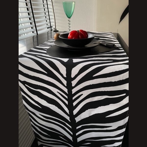STYLISCHER TISCHL&Auml;UFER SchwarzWeiss im Zebra deSIGN 100 % Baumwolle 50 x 160 cm